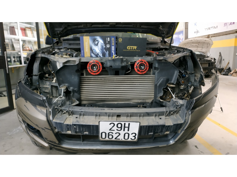 Độ đèn nâng cấp ánh sáng Bi Xenon GTR Premium cho Ford Ranger