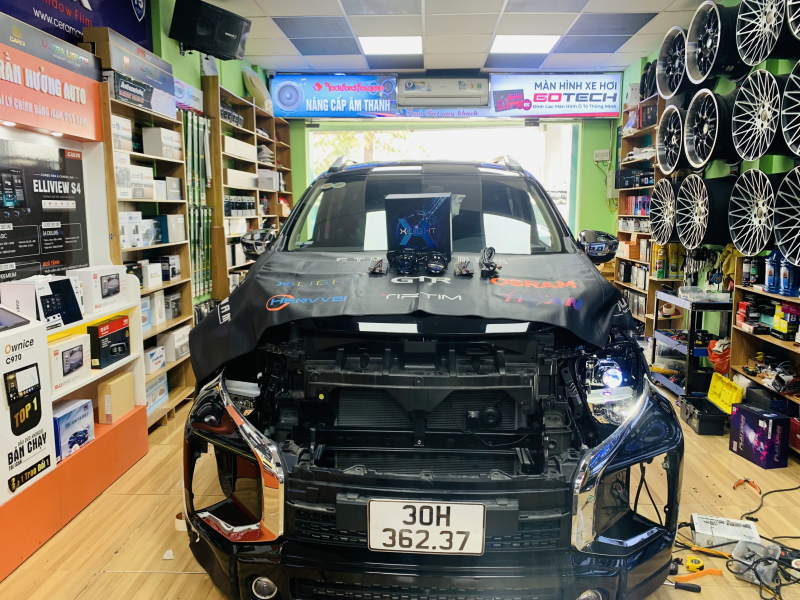 Độ đèn nâng cấp ánh sáng Nâng cấp Bi Led X-Light V30 Ultra cho xe Mitshu Xpander 