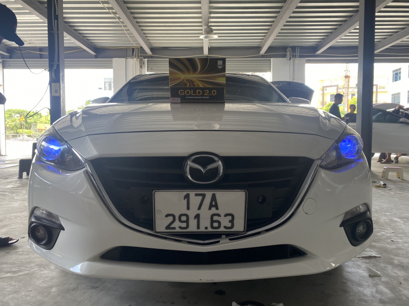 Độ đèn nâng cấp ánh sáng Nâng cấp Bi Led Titan Gold cho xe Mazda 3 ngày 27/7/22